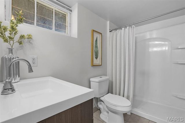 2712 Manderly Drive, Brentwood, MO 63144