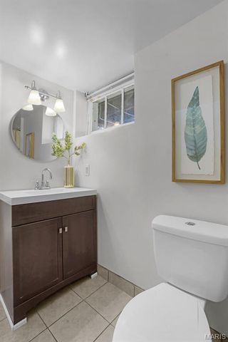 2712 Manderly Drive, Brentwood, MO 63144