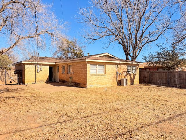 2805 53rd Street, Lubbock, TX 79413