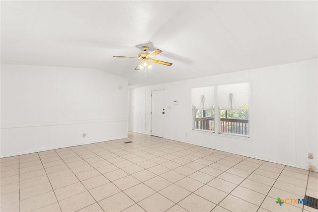 222 Buckhorn Drive, Canyon Lake, TX 78133