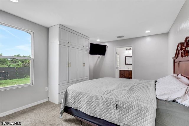 341 Golden Gate BLVD E, Naples, FL 34120