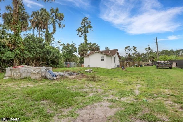 341 Golden Gate BLVD E, Naples, FL 34120