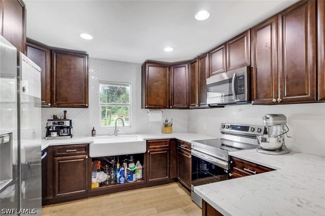 341 Golden Gate BLVD E, Naples, FL 34120