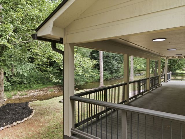 124 W Mountain Meadows, Hayesville, NC 28904