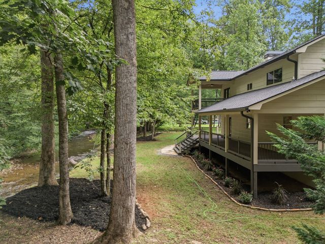 124 W Mountain Meadows, Hayesville, NC 28904