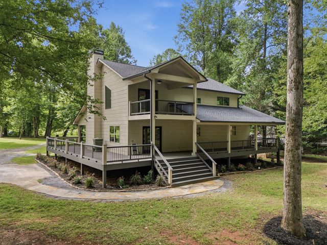 124 W Mountain Meadows, Hayesville, NC 28904