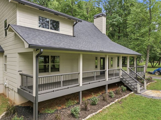 124 W Mountain Meadows, Hayesville, NC 28904