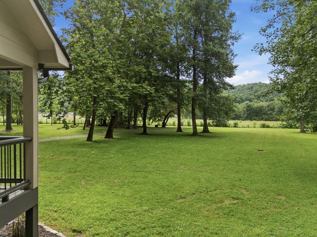 124 W Mountain Meadows, Hayesville, NC 28904