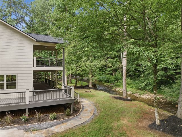 124 W Mountain Meadows, Hayesville, NC 28904