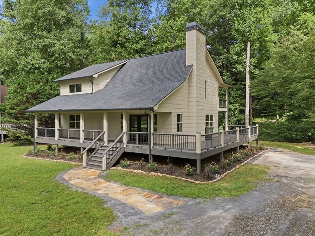 124 W Mountain Meadows, Hayesville, NC 28904