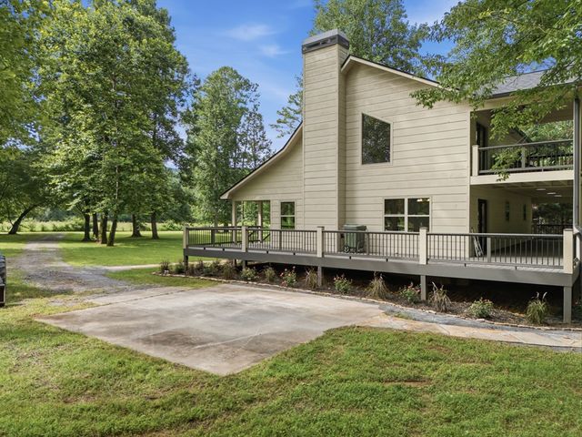 124 W Mountain Meadows, Hayesville, NC 28904