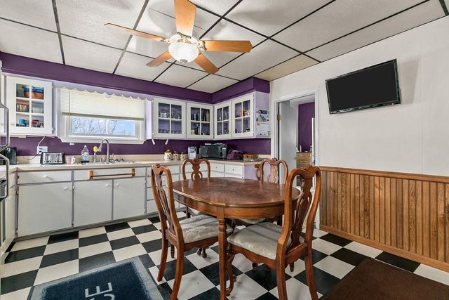 428 W 10TH STREET, Kaukauna, WI 54130