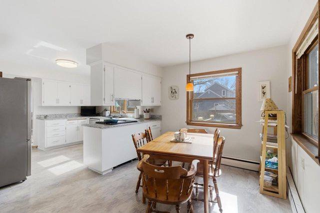 631 E Wilson STREET, Oconomowoc, WI 53066