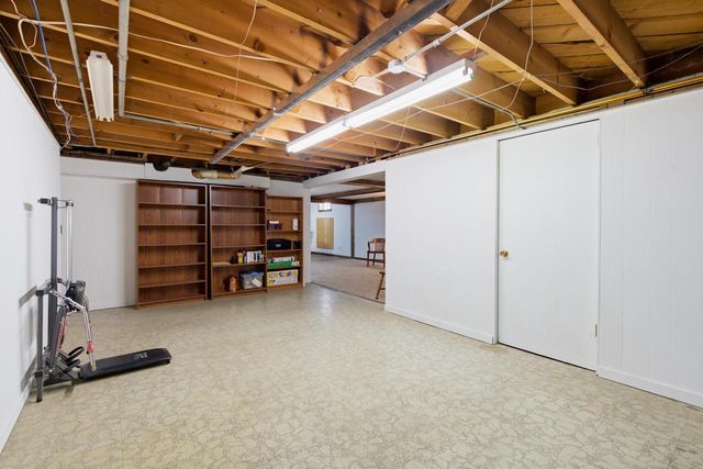 631 E Wilson STREET, Oconomowoc, WI 53066