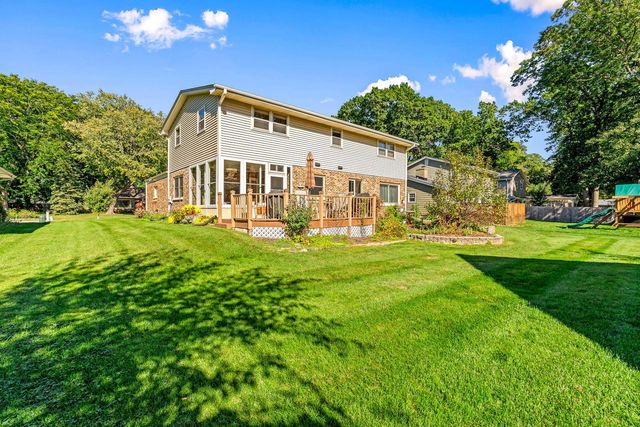 631 E Wilson STREET, Oconomowoc, WI 53066