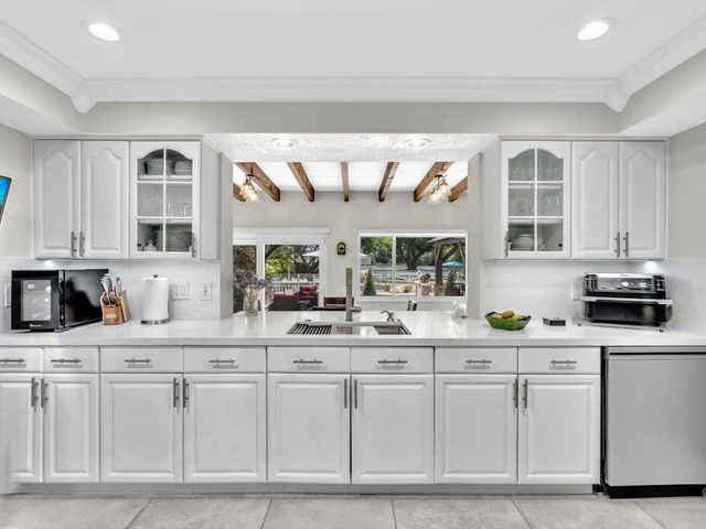 5360 Volunteer Rd, Southwest Ranches, FL 33330