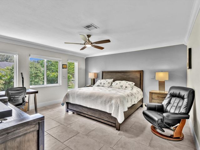 5360 Volunteer Rd, Southwest Ranches, FL 33330