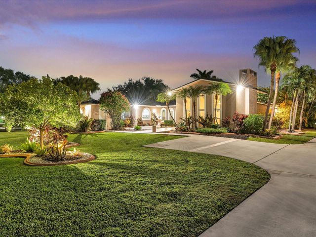 5360 Volunteer Rd, Southwest Ranches, FL 33330