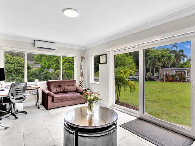 5360 Volunteer Rd, Southwest Ranches, FL 33330