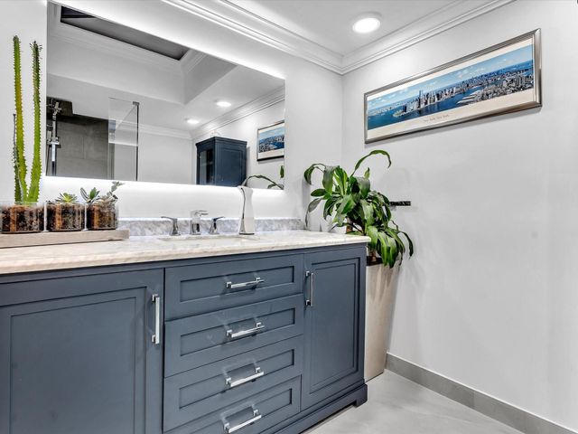 5360 Volunteer Rd, Southwest Ranches, FL 33330