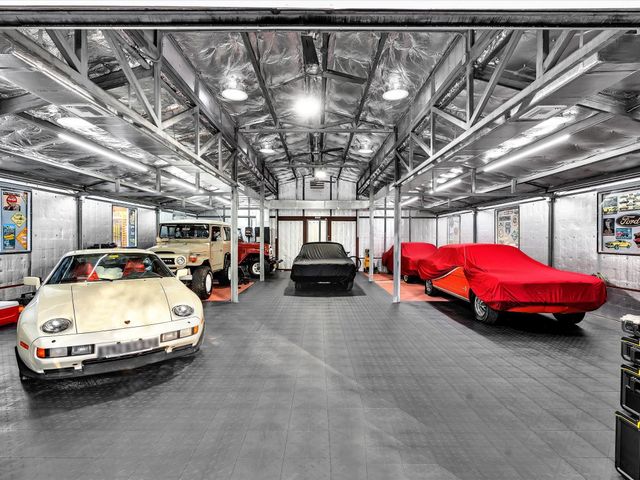 5360 Volunteer Rd, Southwest Ranches, FL 33330