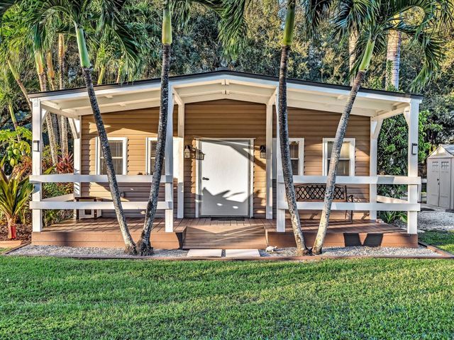 5360 Volunteer Rd, Southwest Ranches, FL 33330