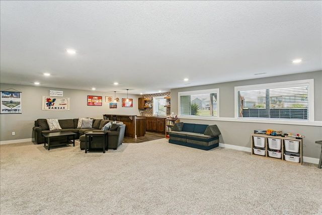 2407 N Lakeside Cir., Andover, KS 67002