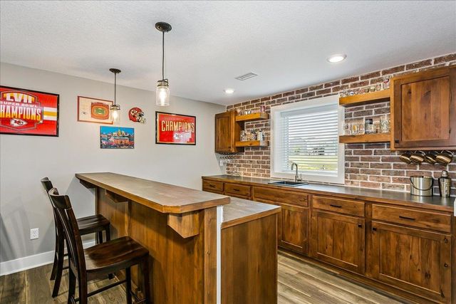 2407 N Lakeside Cir., Andover, KS 67002