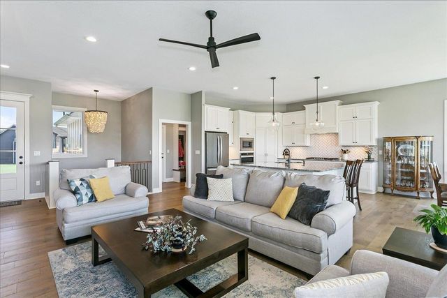2407 N Lakeside Cir., Andover, KS 67002