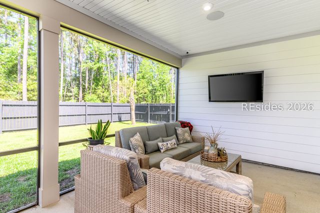 7 Coral Cove Rd, Bluffton, SC 29910
