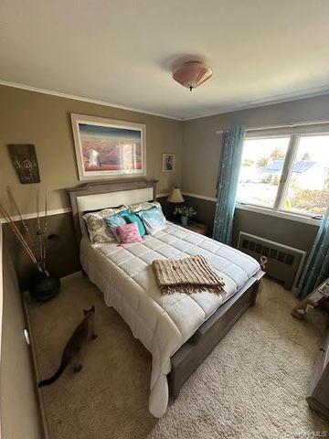 19 Hallock Court, Miller Place, NY 11764