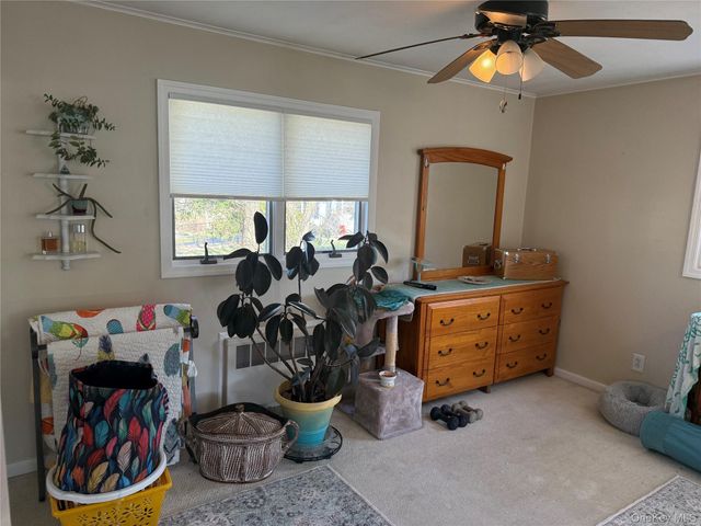 19 Hallock Court, Miller Place, NY 11764