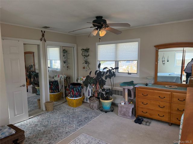 19 Hallock Court, Miller Place, NY 11764