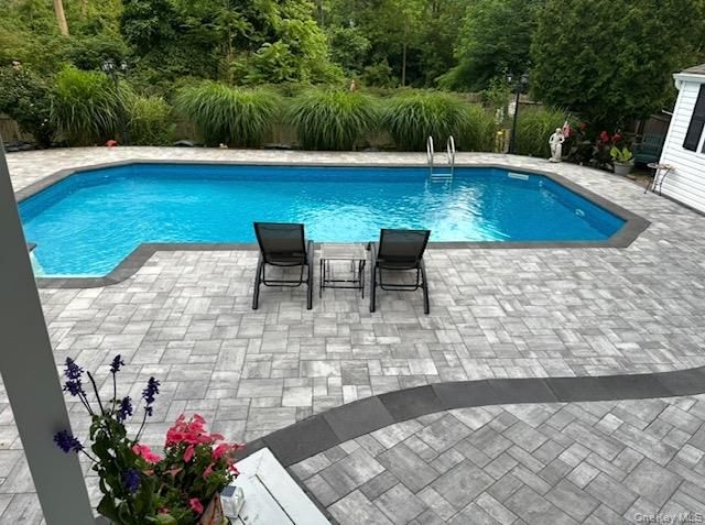 19 Hallock Court, Miller Place, NY 11764