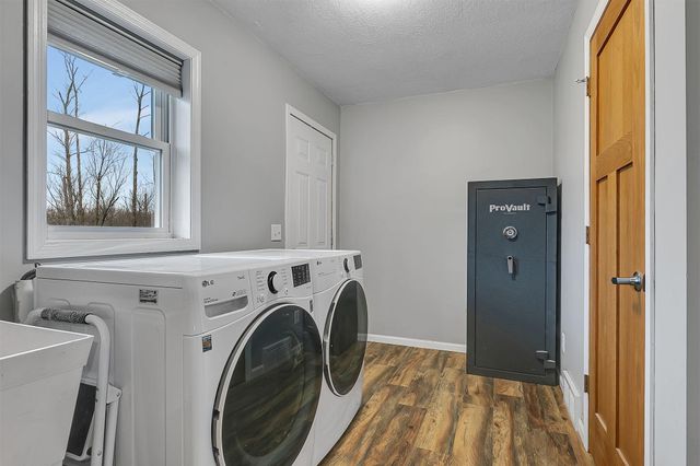 1195 395th Street, Isle, MN 56342