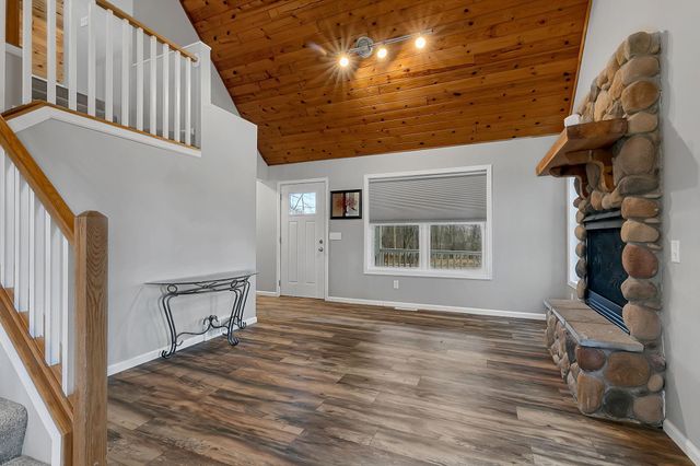 1195 395th Street, Isle, MN 56342