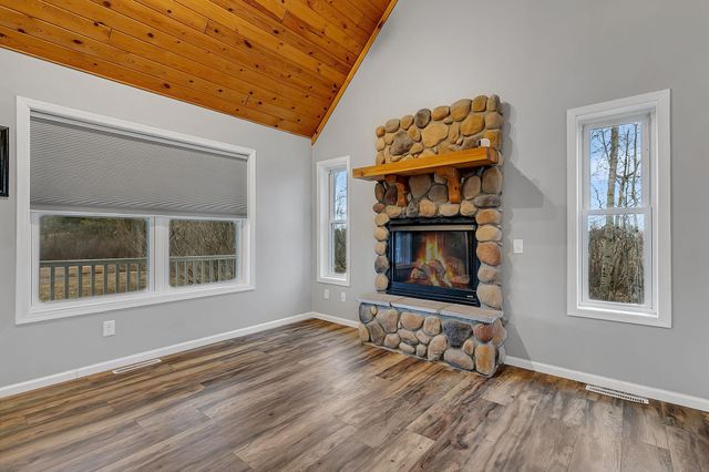 1195 395th Street, Isle, MN 56342