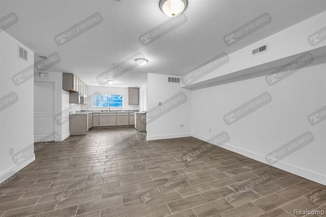 4504 Oakwood Boulevard 4, Melvindale, MI 48122
