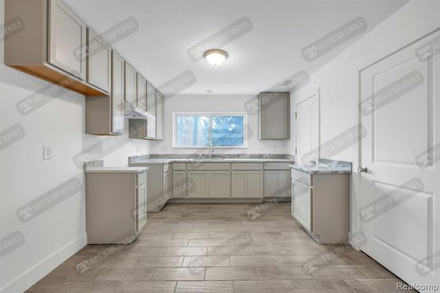 4504 Oakwood Boulevard 4, Melvindale, MI 48122
