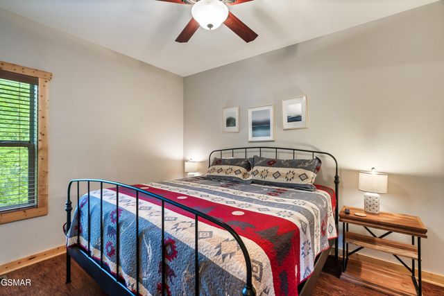 1017 Wiley Oakley Drive, Gatlinburg, TN 37738