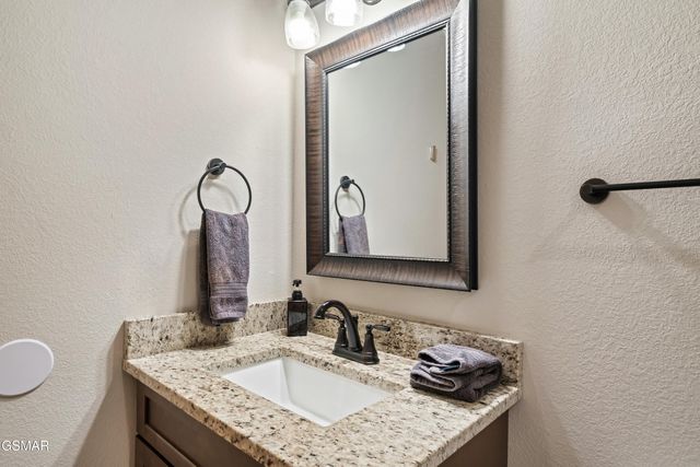 1017 Wiley Oakley Drive, Gatlinburg, TN 37738