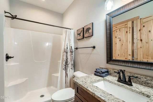 1017 Wiley Oakley Drive, Gatlinburg, TN 37738