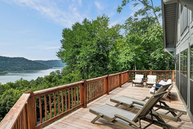 150 Dakota Ln, Smithville, TN 37166