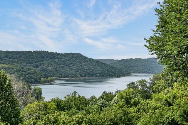 150 Dakota Ln, Smithville, TN 37166