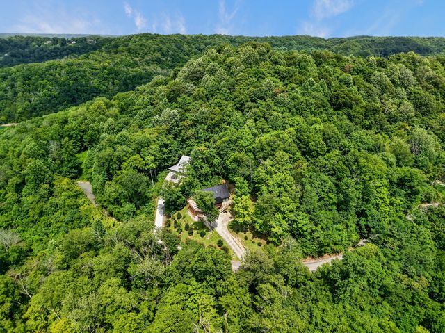 150 Dakota Ln, Smithville, TN 37166