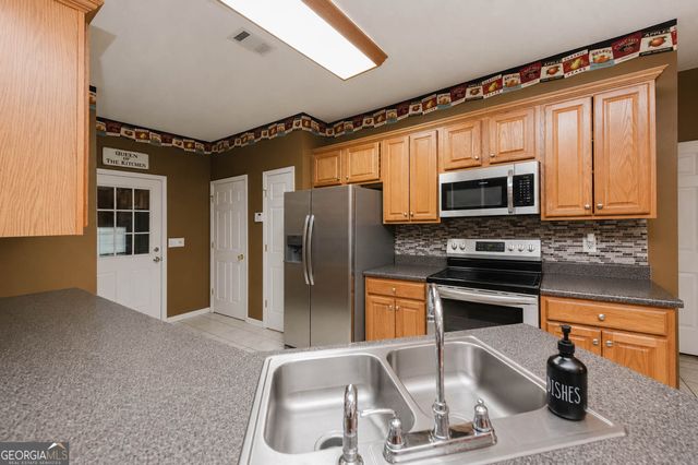101 Saint Croix Court, Perry, GA 31069