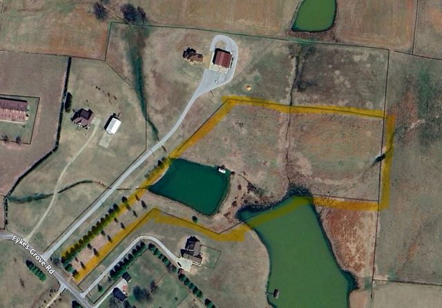 3908 Fykes Grove Rd, Cedar Hill, TN 37032