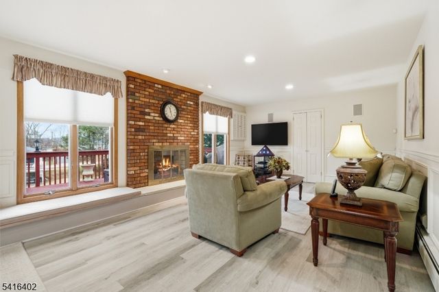 35 Darlington Dr, Wayne Twp., NJ 07470