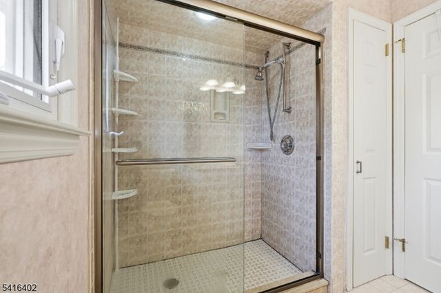 35 Darlington Dr, Wayne Twp., NJ 07470