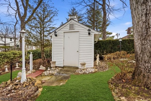 35 Darlington Dr, Wayne Twp., NJ 07470